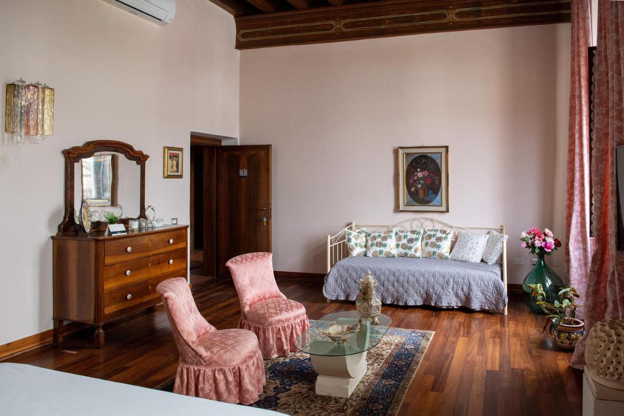 Palazzo Bed And Breakfast Calvisano Exteriér fotografie