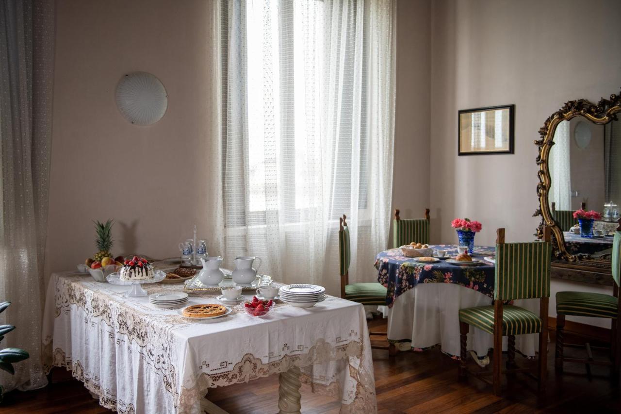 Palazzo Bed And Breakfast Calvisano Exteriér fotografie